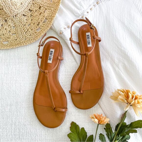 Bibi Lou leather T-strap sandals. - Picture 1 of 12